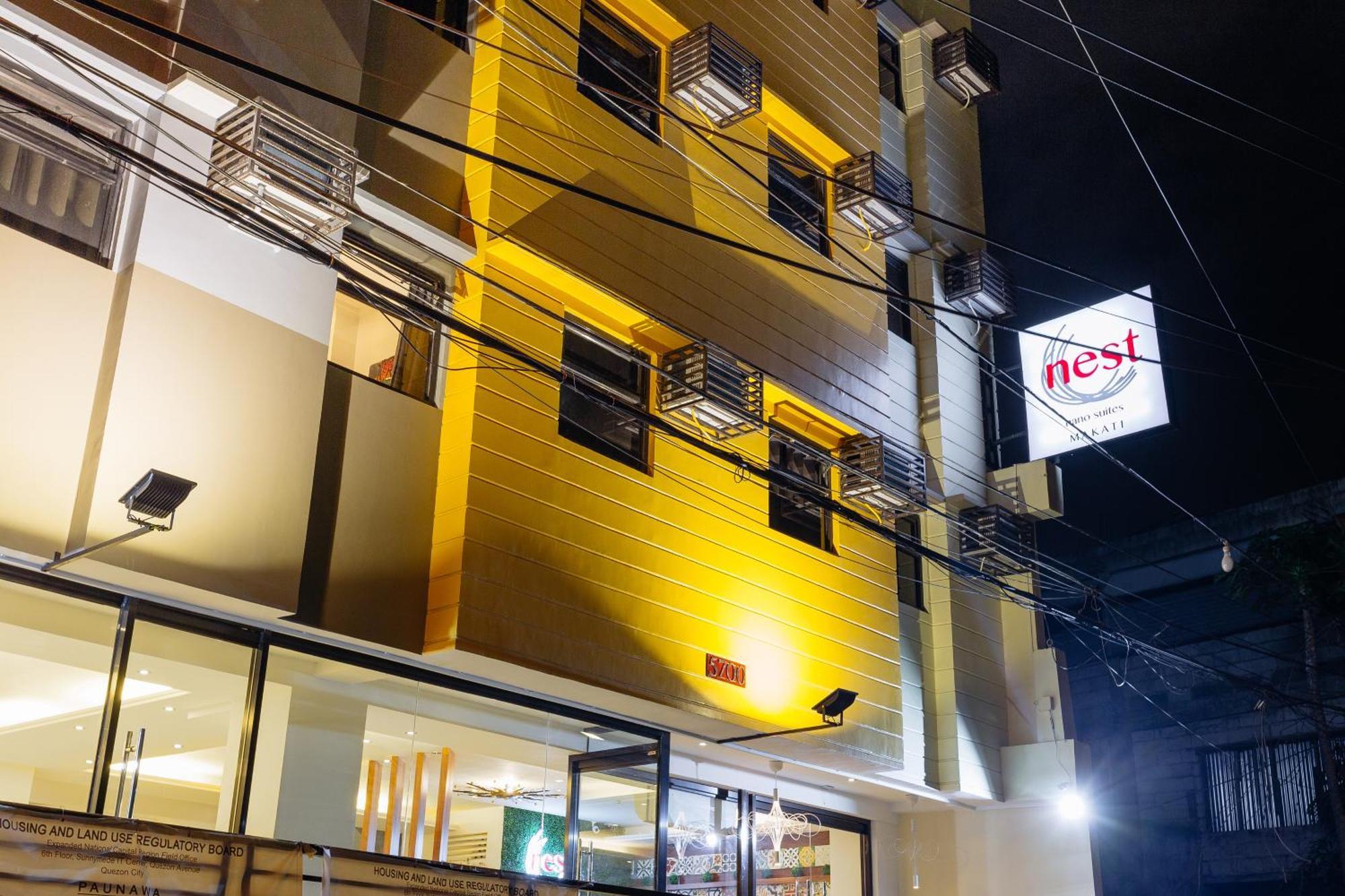 Nest Nano Suites Poblacion - Makati Makati City Esterno foto